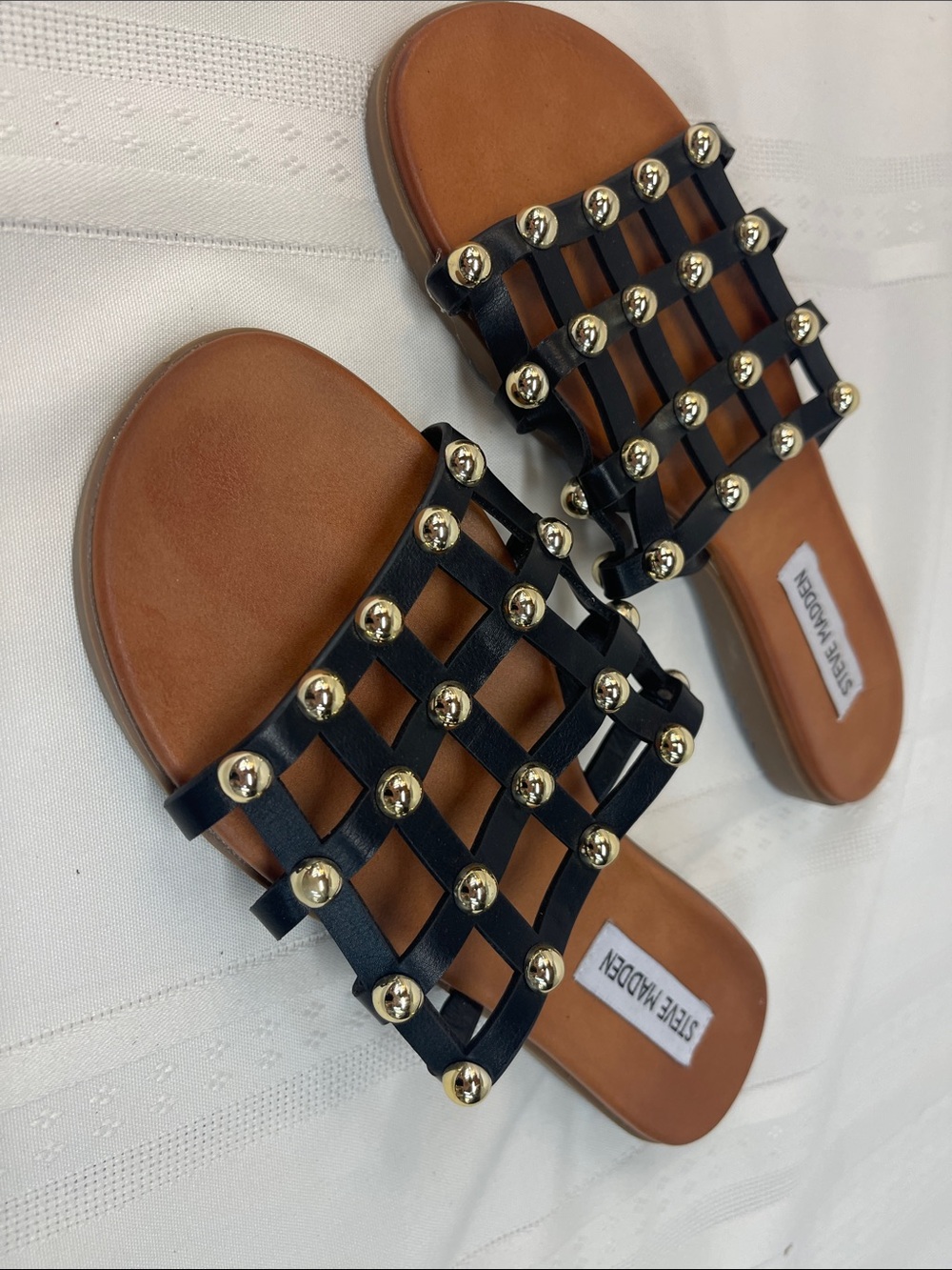 Steve Madden Black Studded Woven Slide Sandals Sz 6.5 - Picture 2 of 16